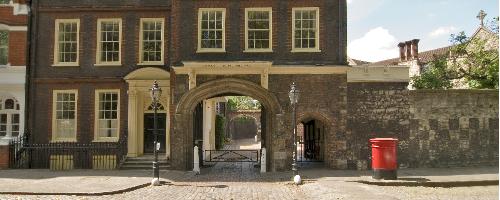 CharterHouseGate